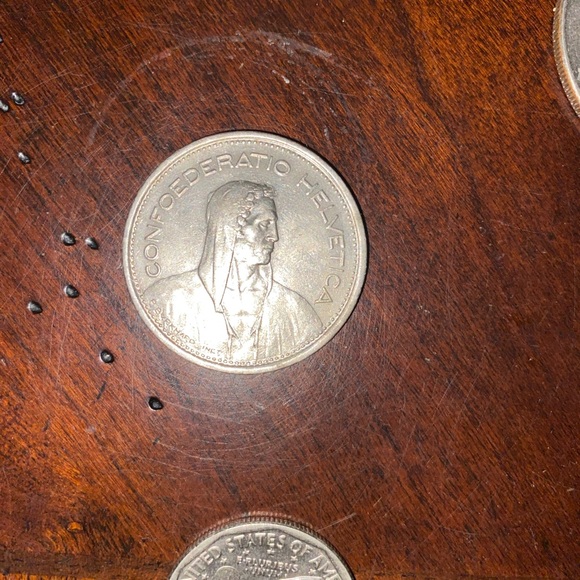 Collectibles Coins (Half Dollar, whole dollar, 2 buff nickels and way more) - Picture 5 of 17